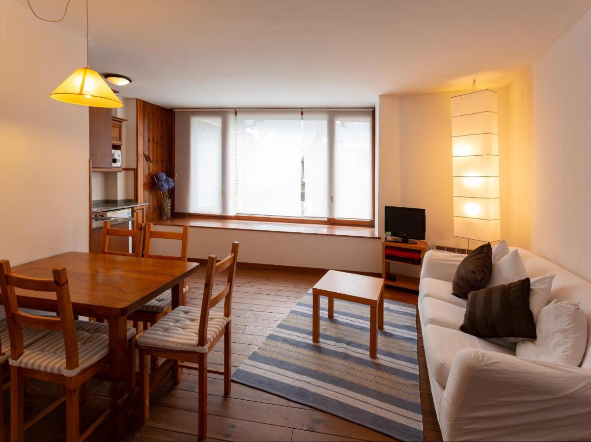 Tredós Apartamentos Rentaran מראה חיצוני תמונה